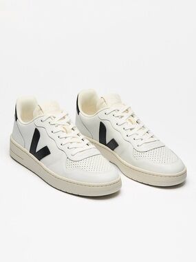 VEJA V-10 Leather White Black Sneakers Women’s EU 37 US 6